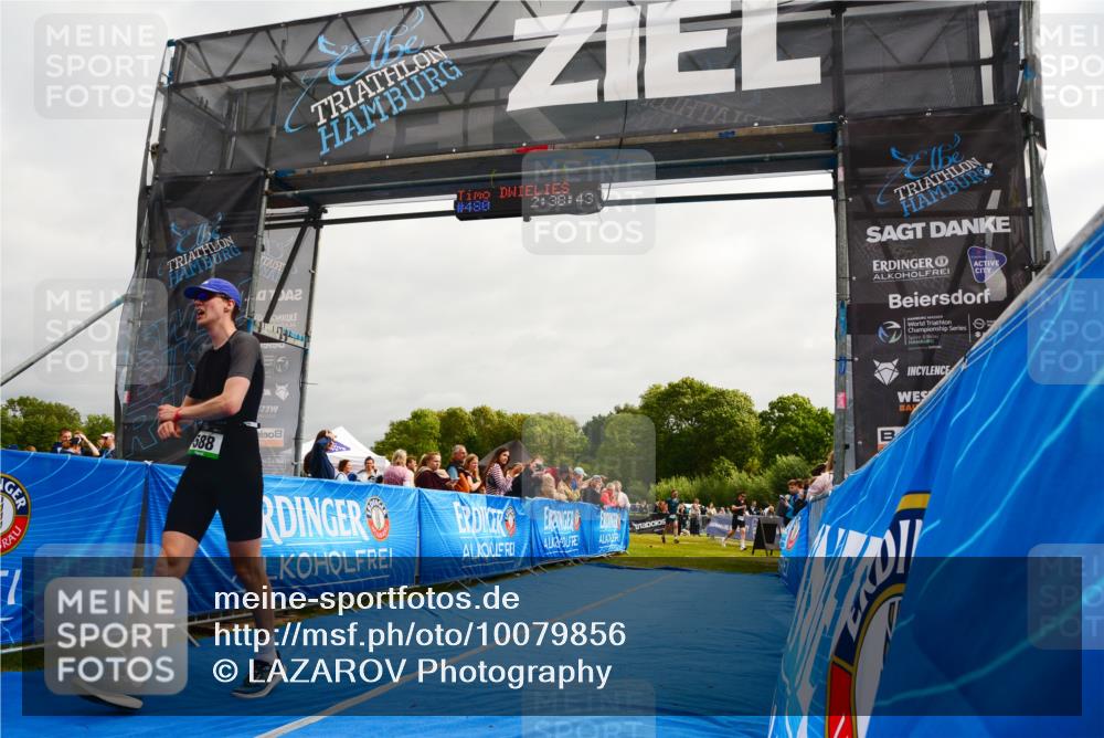 30.08.2026 - Elbe Triathlon Hamburg LAZAROV Photography http://msf.ph/oto/10079856 30.08.2026 10:58:45 Ziel 480, 588 meine-sportfotos.de