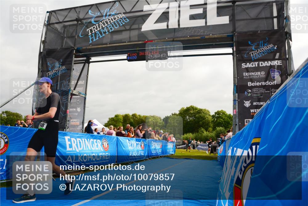 30.08.2026 - Elbe Triathlon Hamburg LAZAROV Photography http://msf.ph/oto/10079857 30.08.2026 10:58:46 Ziel 588 meine-sportfotos.de