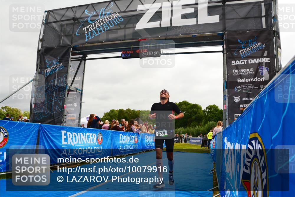 30.08.2026 - Elbe Triathlon Hamburg LAZAROV Photography http://msf.ph/oto/10079916 30.08.2026 10:59:52 Ziel 394, 634, 761 meine-sportfotos.de