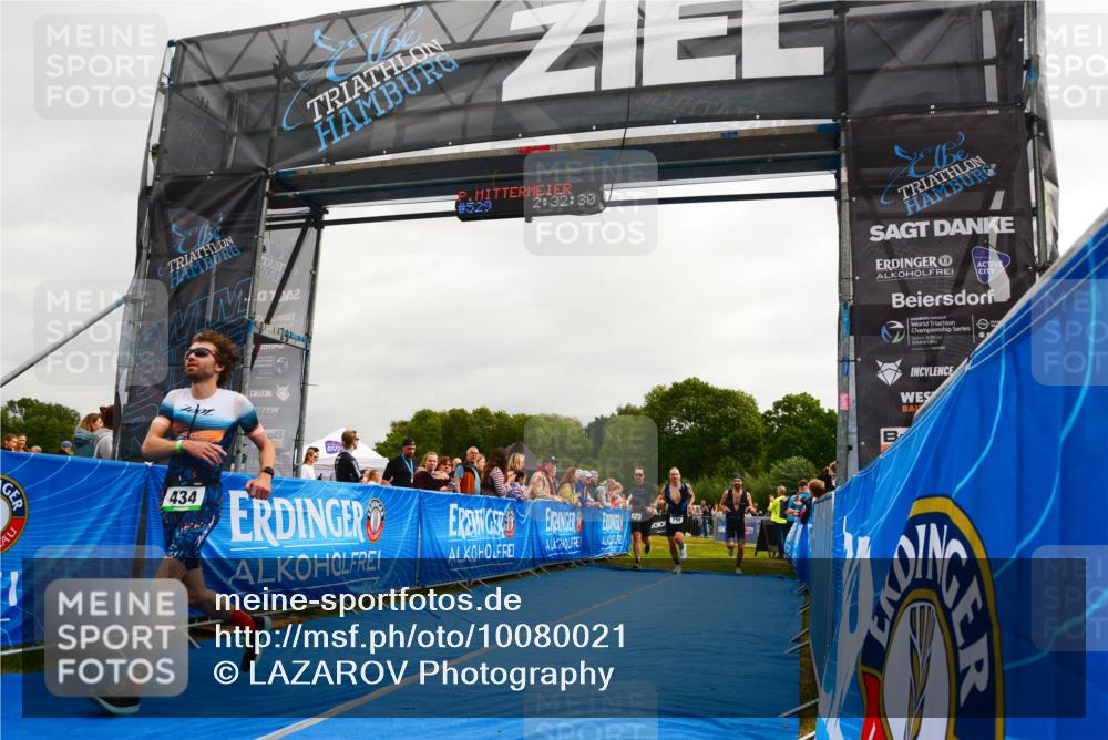 30.08.2026 - Elbe Triathlon Hamburg LAZAROV Photography http://msf.ph/oto/10080021 30.08.2026 11:02:35 Ziel 434, 552, 637, 739, 1116 meine-sportfotos.de