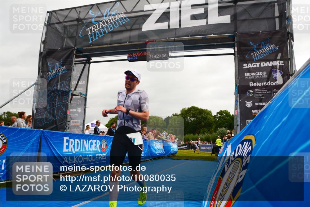 30.08.2026 - Elbe Triathlon Hamburg LAZAROV Photography http://msf.ph/oto/10080035 30.08.2026 11:02:40 Ziel 552, 637, 739, 1116 meine-sportfotos.de