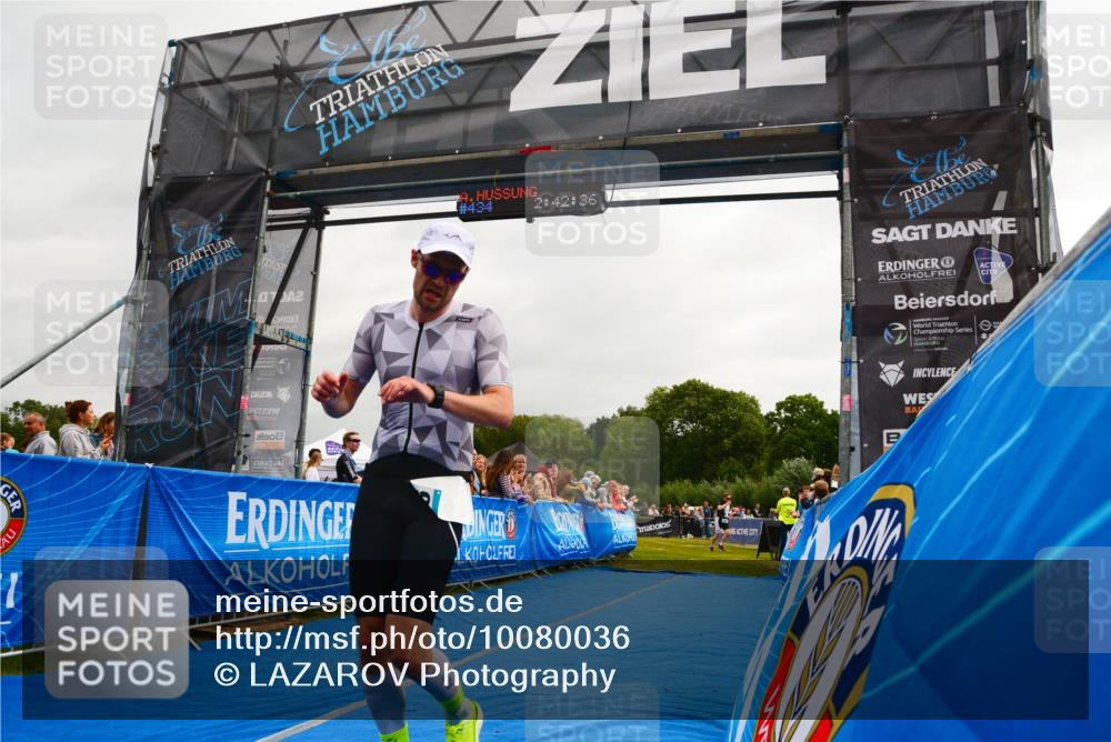 30.08.2026 - Elbe Triathlon Hamburg LAZAROV Photography http://msf.ph/oto/10080036 30.08.2026 11:02:41 Ziel 552, 637, 739, 1116 meine-sportfotos.de