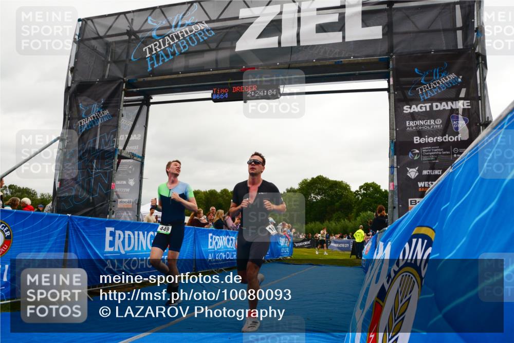 30.08.2026 - Elbe Triathlon Hamburg LAZAROV Photography http://msf.ph/oto/10080093 30.08.2026 11:04:07 Ziel 449, 642, 658, 1897 meine-sportfotos.de