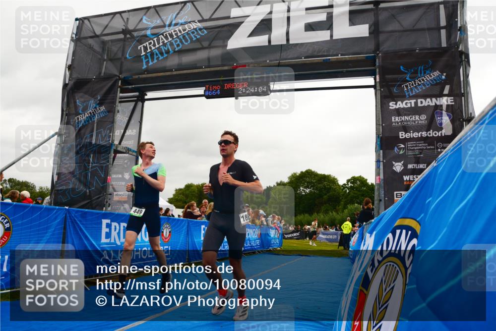 30.08.2026 - Elbe Triathlon Hamburg LAZAROV Photography http://msf.ph/oto/10080094 30.08.2026 11:04:07 Ziel 449, 642, 658, 1897 meine-sportfotos.de