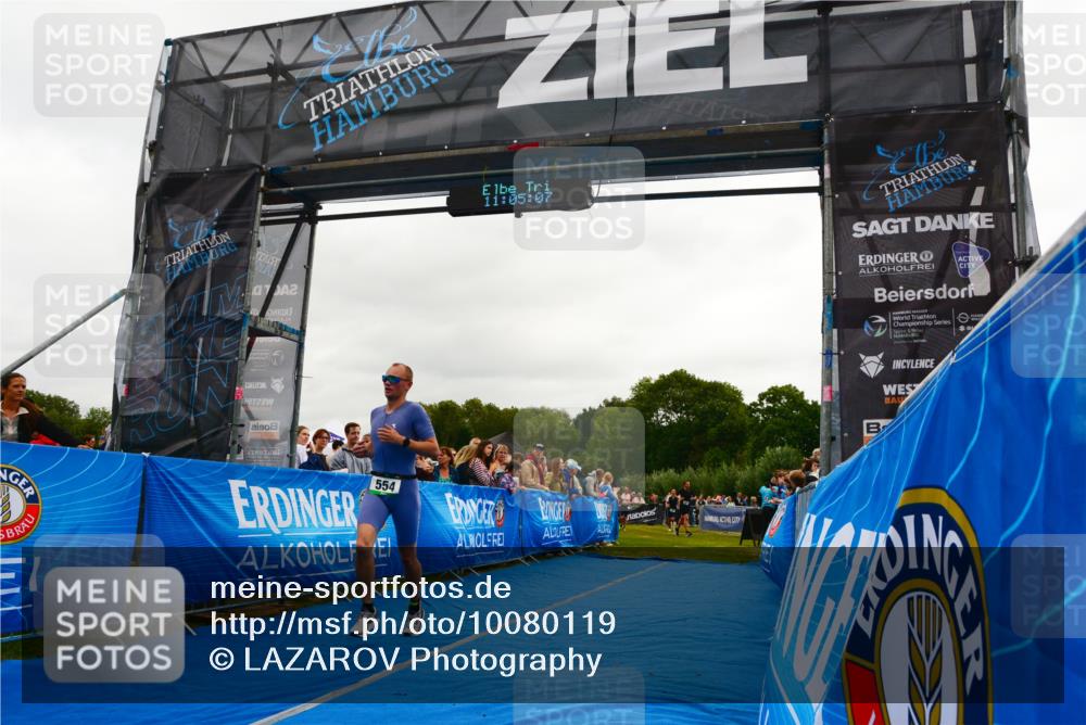 30.08.2026 - Elbe Triathlon Hamburg LAZAROV Photography http://msf.ph/oto/10080119 30.08.2026 11:05:08 Ziel 554, 656 meine-sportfotos.de