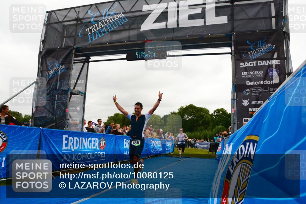 30.08.2026 - Elbe Triathlon Hamburg LAZAROV Photography http://msf.ph/oto/10080125 30.08.2026 11:05:15 Ziel 656, 698, 1008 meine-sportfotos.de