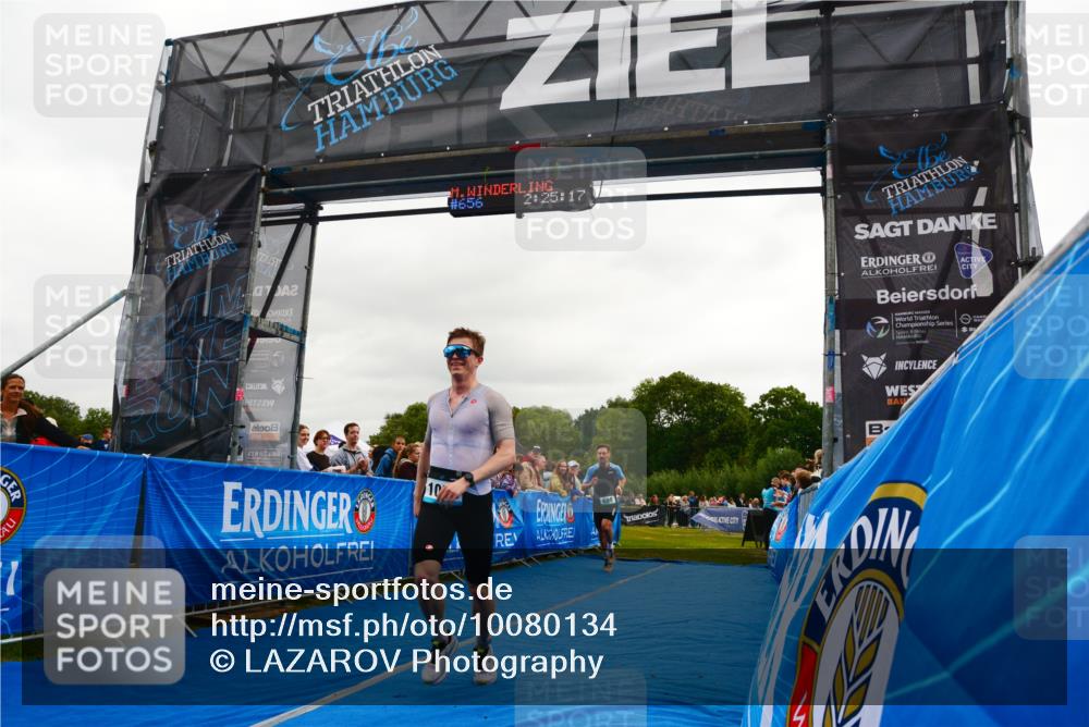 30.08.2026 - Elbe Triathlon Hamburg LAZAROV Photography http://msf.ph/oto/10080134 30.08.2026 11:05:17 Ziel 656, 698, 1008 meine-sportfotos.de
