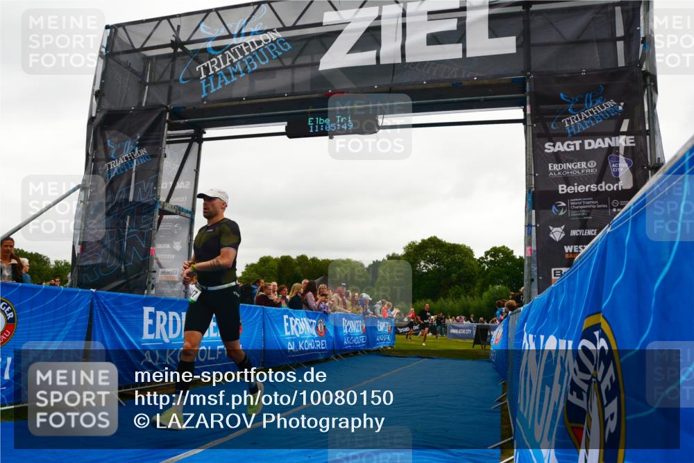 30.08.2026 - Elbe Triathlon Hamburg LAZAROV Photography http://msf.ph/oto/10080150 30.08.2026 11:05:50 Ziel 414, 431, 747 meine-sportfotos.de