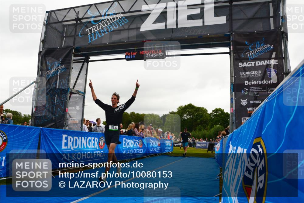 30.08.2026 - Elbe Triathlon Hamburg LAZAROV Photography http://msf.ph/oto/10080153 30.08.2026 11:05:56 Ziel 414, 431, 671, 779 meine-sportfotos.de