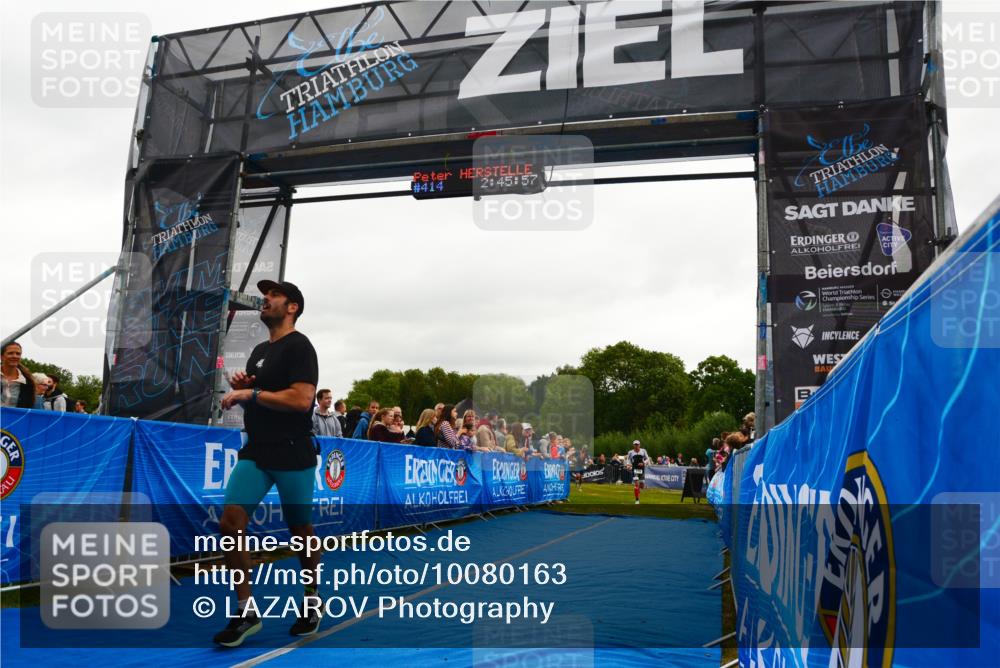 30.08.2026 - Elbe Triathlon Hamburg LAZAROV Photography http://msf.ph/oto/10080163 30.08.2026 11:05:59 Ziel 414, 431, 671, 779 meine-sportfotos.de