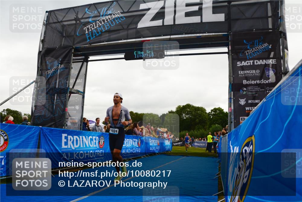30.08.2026 - Elbe Triathlon Hamburg LAZAROV Photography http://msf.ph/oto/10080217 30.08.2026 11:07:19 Ziel 488, 1024 meine-sportfotos.de