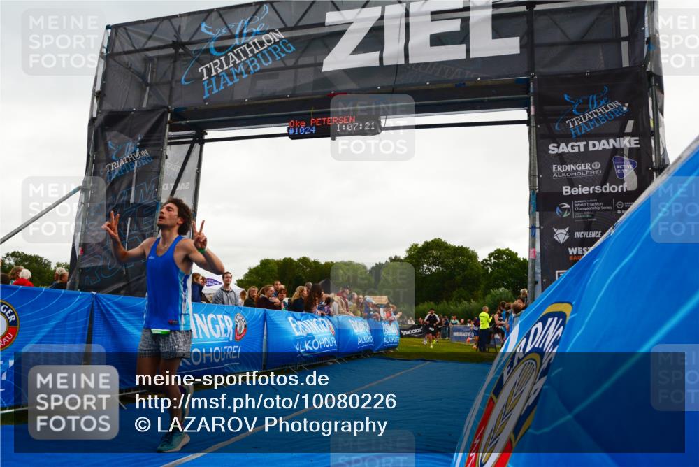 30.08.2026 - Elbe Triathlon Hamburg LAZAROV Photography http://msf.ph/oto/10080226 30.08.2026 11:07:24 Ziel 488, 495 meine-sportfotos.de