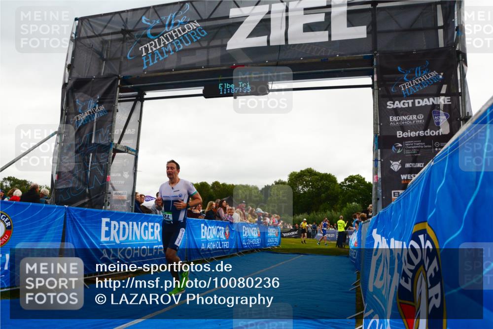 30.08.2026 - Elbe Triathlon Hamburg LAZAROV Photography http://msf.ph/oto/10080236 30.08.2026 11:07:36 Ziel 728 meine-sportfotos.de