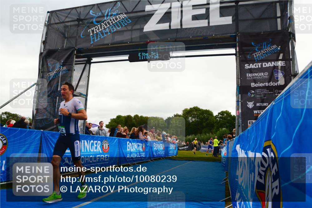 30.08.2026 - Elbe Triathlon Hamburg LAZAROV Photography http://msf.ph/oto/10080239 30.08.2026 11:07:36 Ziel 728 meine-sportfotos.de