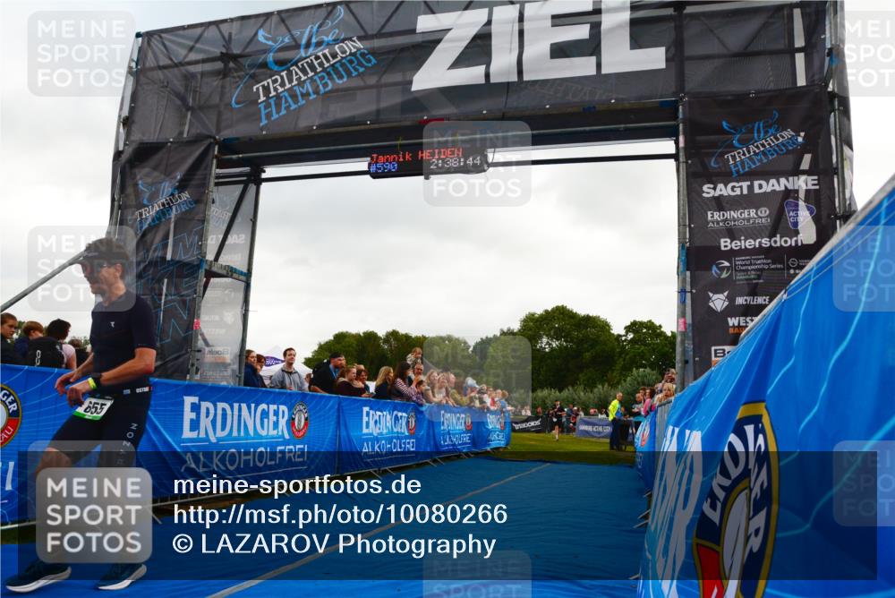 30.08.2026 - Elbe Triathlon Hamburg LAZAROV Photography http://msf.ph/oto/10080266 30.08.2026 11:08:45 Ziel 555, 590, 655, 1260 meine-sportfotos.de
