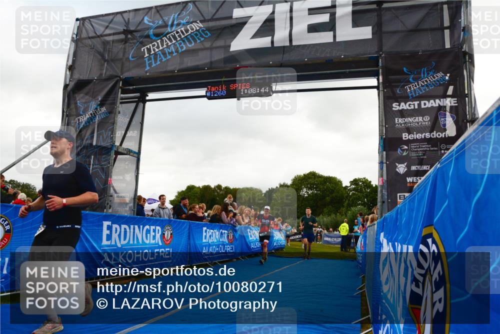 30.08.2026 - Elbe Triathlon Hamburg LAZAROV Photography http://msf.ph/oto/10080271 30.08.2026 11:08:54 Ziel 503, 555, 746, 1042 meine-sportfotos.de