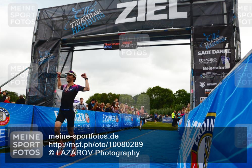 30.08.2026 - Elbe Triathlon Hamburg LAZAROV Photography http://msf.ph/oto/10080289 30.08.2026 11:09:05 Ziel 633, 1098 meine-sportfotos.de