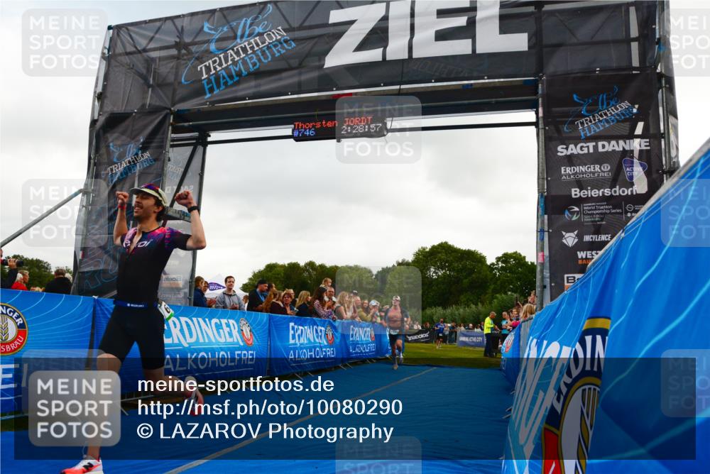 30.08.2026 - Elbe Triathlon Hamburg LAZAROV Photography http://msf.ph/oto/10080290 30.08.2026 11:09:06 Ziel 633, 1098 meine-sportfotos.de