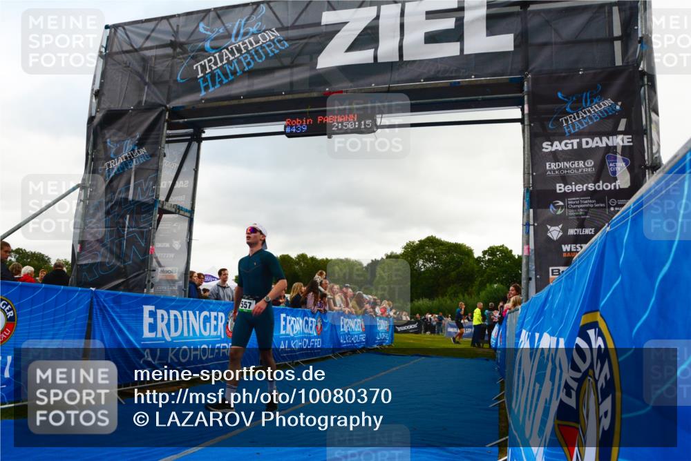 30.08.2026 - Elbe Triathlon Hamburg LAZAROV Photography http://msf.ph/oto/10080370 30.08.2026 11:10:25 Ziel 557 meine-sportfotos.de