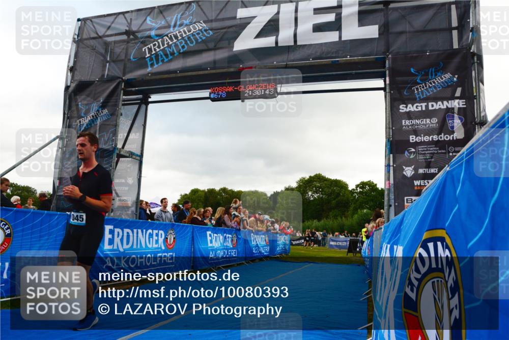 30.08.2026 - Elbe Triathlon Hamburg LAZAROV Photography http://msf.ph/oto/10080393 30.08.2026 11:10:44 Ziel 426, 513, 666, 678, 1045 meine-sportfotos.de