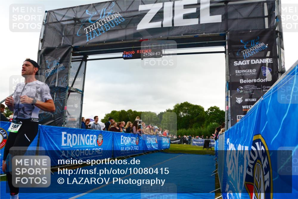30.08.2026 - Elbe Triathlon Hamburg LAZAROV Photography http://msf.ph/oto/10080415 30.08.2026 11:10:59 Ziel 566 meine-sportfotos.de