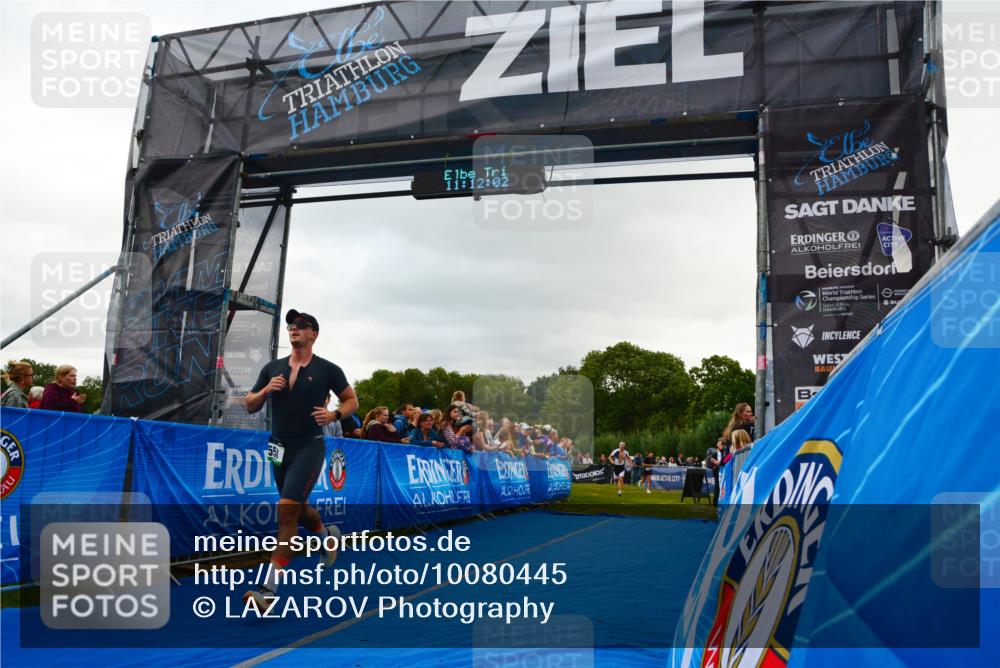 30.08.2026 - Elbe Triathlon Hamburg LAZAROV Photography http://msf.ph/oto/10080445 30.08.2026 11:12:03 Ziel 521, 558 meine-sportfotos.de