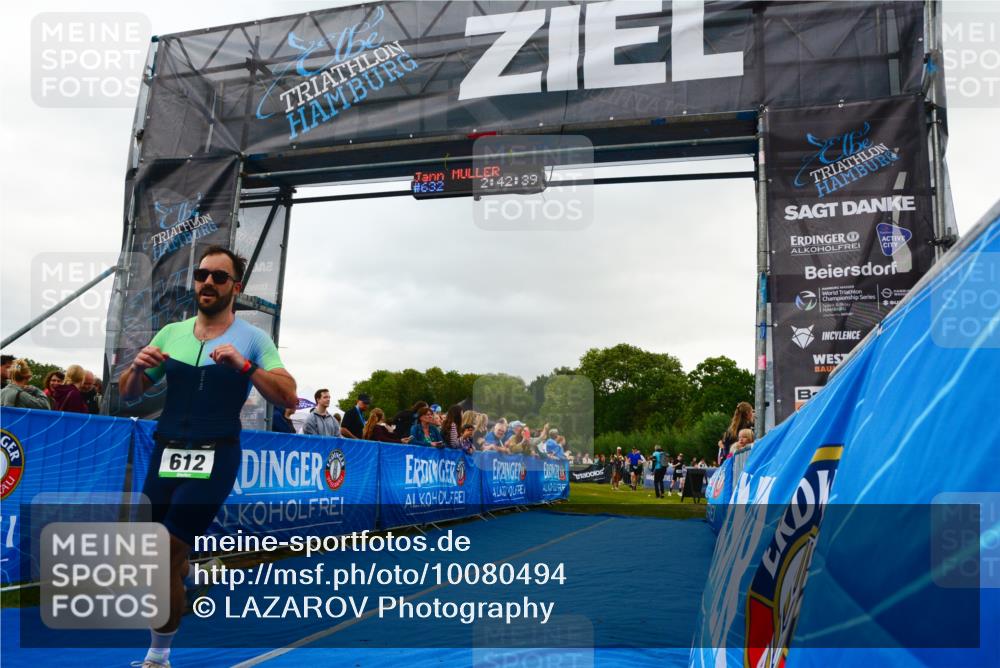 30.08.2026 - Elbe Triathlon Hamburg LAZAROV Photography http://msf.ph/oto/10080494 30.08.2026 11:12:43 Ziel 410, 612, 722, 1093 meine-sportfotos.de