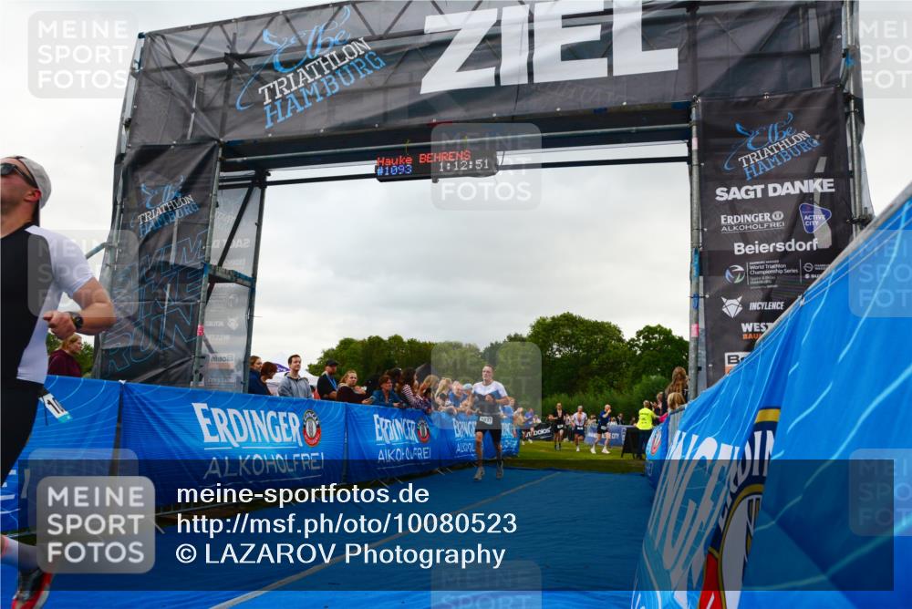 30.08.2026 - Elbe Triathlon Hamburg LAZAROV Photography http://msf.ph/oto/10080523 30.08.2026 11:13:01 Ziel 490, 1037, 1061, 1085 meine-sportfotos.de