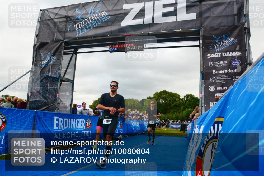 30.08.2026 - Elbe Triathlon Hamburg LAZAROV Photography http://msf.ph/oto/10080604 30.08.2026 11:13:58 Ziel 731, 869, 1030, 1088 meine-sportfotos.de