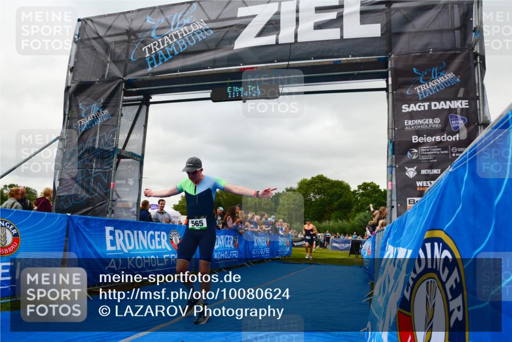 30.08.2026 - Elbe Triathlon Hamburg LAZAROV Photography http://msf.ph/oto/10080624 30.08.2026 11:14:31 Ziel 413, 565, 1054, 1114 meine-sportfotos.de