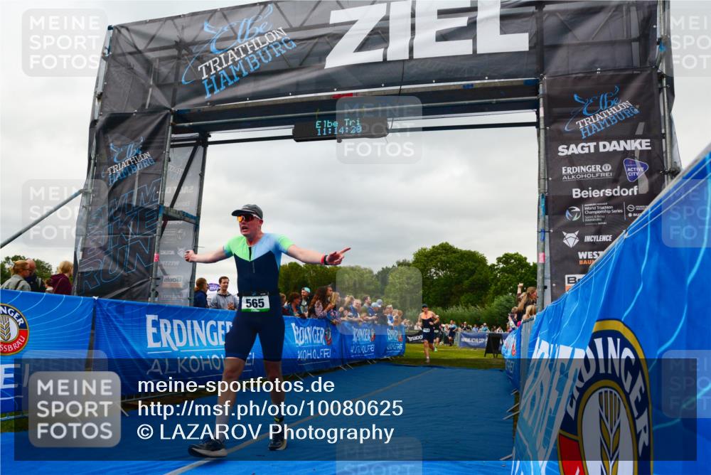 30.08.2026 - Elbe Triathlon Hamburg LAZAROV Photography http://msf.ph/oto/10080625 30.08.2026 11:14:31 Ziel 413, 565, 1054, 1114 meine-sportfotos.de