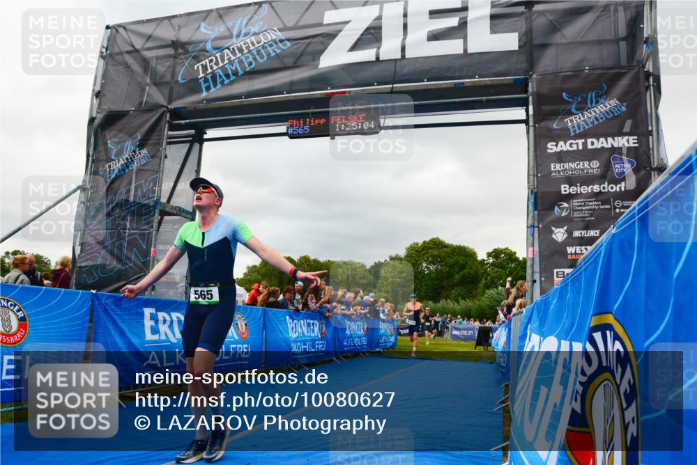 30.08.2026 - Elbe Triathlon Hamburg LAZAROV Photography http://msf.ph/oto/10080627 30.08.2026 11:14:31 Ziel 413, 565, 1054, 1114 meine-sportfotos.de