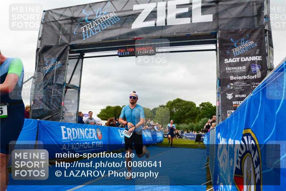 30.08.2026 - Elbe Triathlon Hamburg LAZAROV Photography http://msf.ph/oto/10080641 30.08.2026 11:14:38 Ziel 413, 497, 606, 640, 990, 1054 meine-sportfotos.de