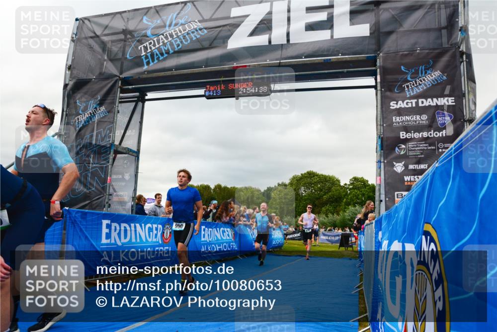 30.08.2026 - Elbe Triathlon Hamburg LAZAROV Photography http://msf.ph/oto/10080653 30.08.2026 11:14:41 Ziel 497, 600, 606, 640, 990, 1054, 1058 meine-sportfotos.de