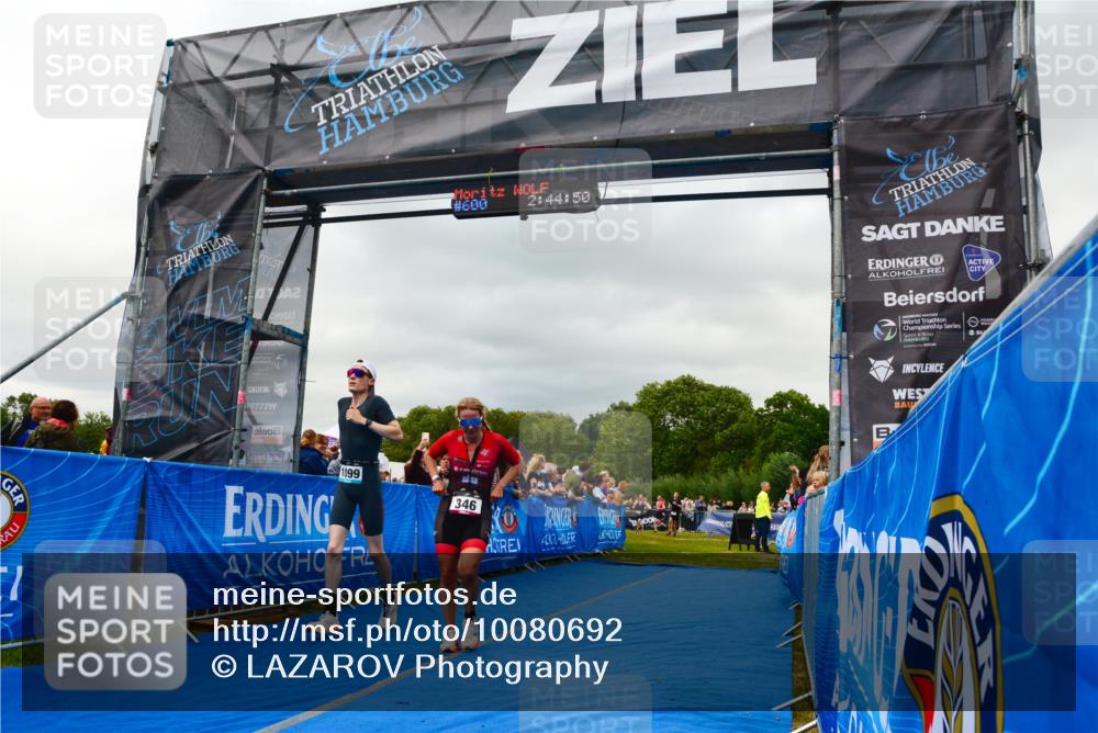 30.08.2026 - Elbe Triathlon Hamburg LAZAROV Photography http://msf.ph/oto/10080692 30.08.2026 11:15:09 Ziel 346, 636, 1099 meine-sportfotos.de