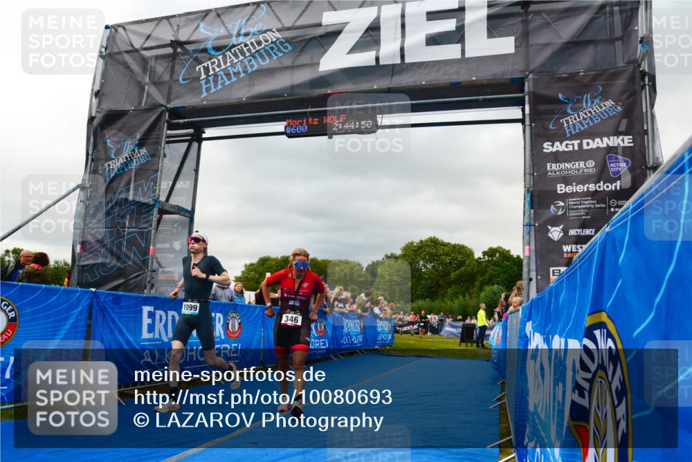 30.08.2026 - Elbe Triathlon Hamburg LAZAROV Photography http://msf.ph/oto/10080693 30.08.2026 11:15:09 Ziel 346, 636, 1099 meine-sportfotos.de