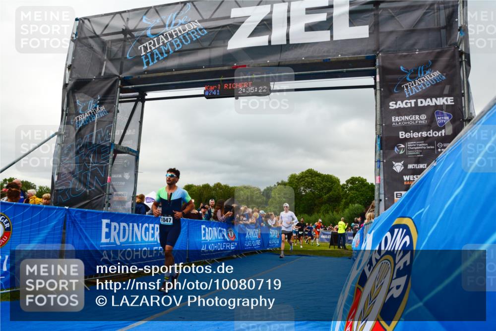 30.08.2026 - Elbe Triathlon Hamburg LAZAROV Photography http://msf.ph/oto/10080719 30.08.2026 11:15:44 Ziel 639, 650, 994, 1047, 1056, 1057, 1080, 1204 meine-sportfotos.de