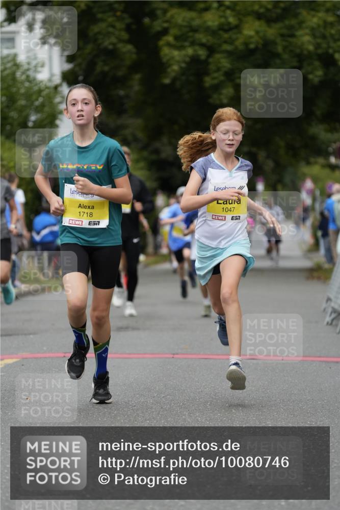 30.08.2026 - Blankeneser Heldenlauf Patografie http://msf.ph/oto/10080746 30.08.2026 09:43:05 Ziel 1025, 1041, 1047, 1129, 1209, 1210, 1425, 1488, 1623, 1663, 1718, 1777 meine-sportfotos.de