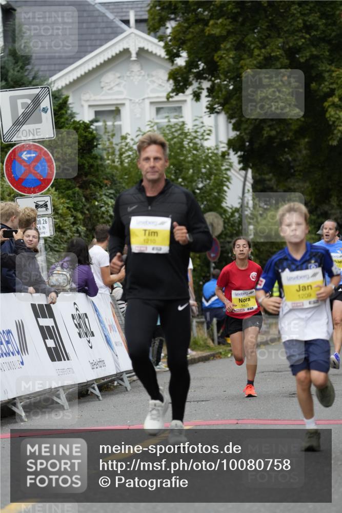30.08.2026 - Blankeneser Heldenlauf Patografie http://msf.ph/oto/10080758 30.08.2026 09:43:08 Ziel 1047, 1129, 1209, 1210, 1425, 1623, 1624, 1663, 1718, 1777 meine-sportfotos.de
