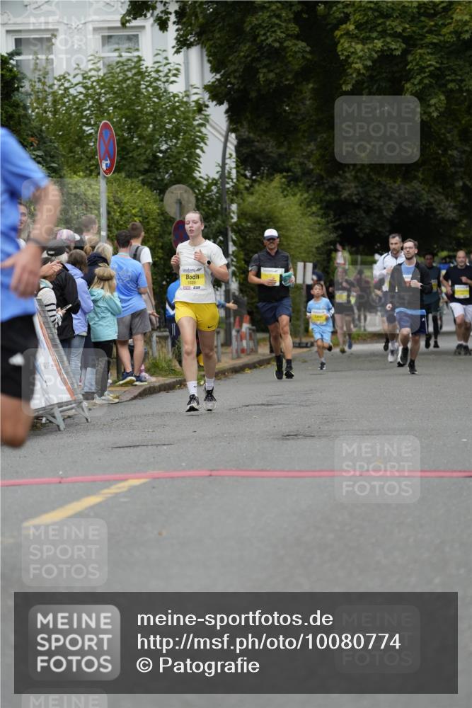 30.08.2026 - Blankeneser Heldenlauf Patografie http://msf.ph/oto/10080774 30.08.2026 09:43:13 Ziel 1039, 1129, 1209, 1210, 1425, 1624, 1663 meine-sportfotos.de
