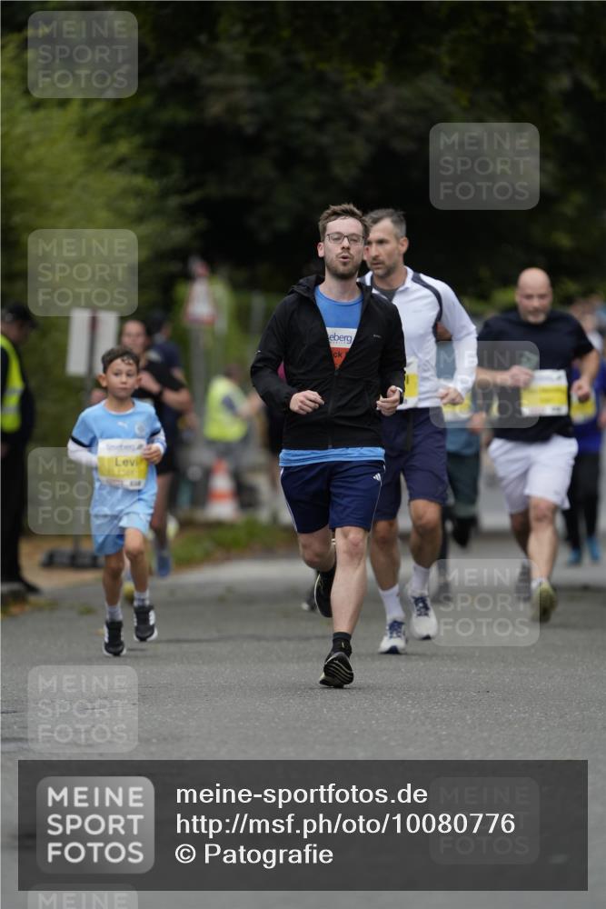 30.08.2026 - Blankeneser Heldenlauf Patografie http://msf.ph/oto/10080776 30.08.2026 09:43:15 Ziel 1039, 1209, 1210, 1425, 1624, 1663 meine-sportfotos.de