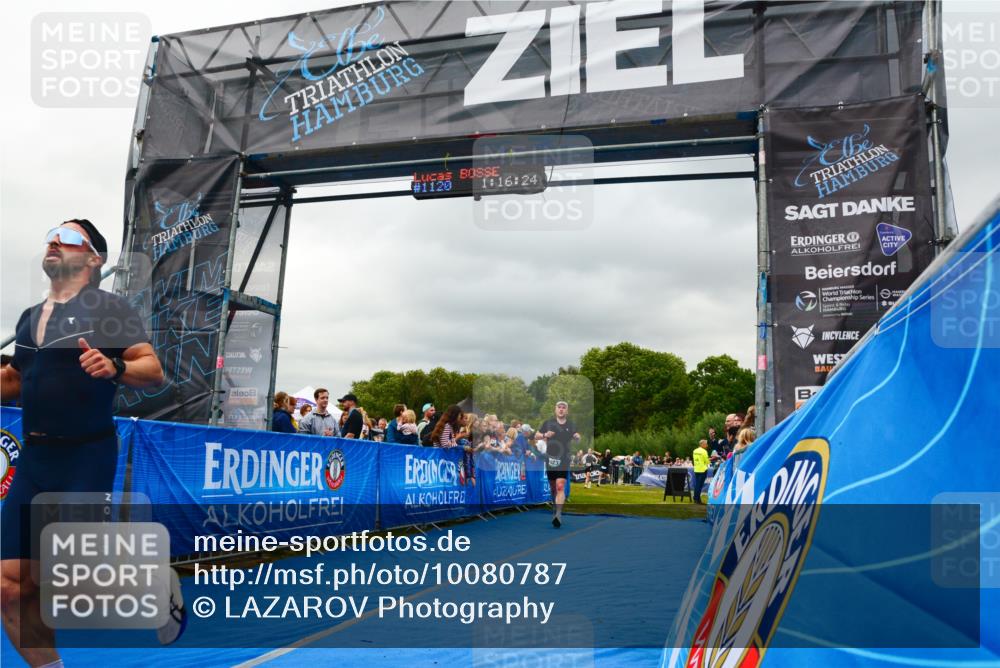 30.08.2026 - Elbe Triathlon Hamburg LAZAROV Photography http://msf.ph/oto/10080787 30.08.2026 11:16:26 Ziel 537, 623, 1000, 1120, 1140 meine-sportfotos.de