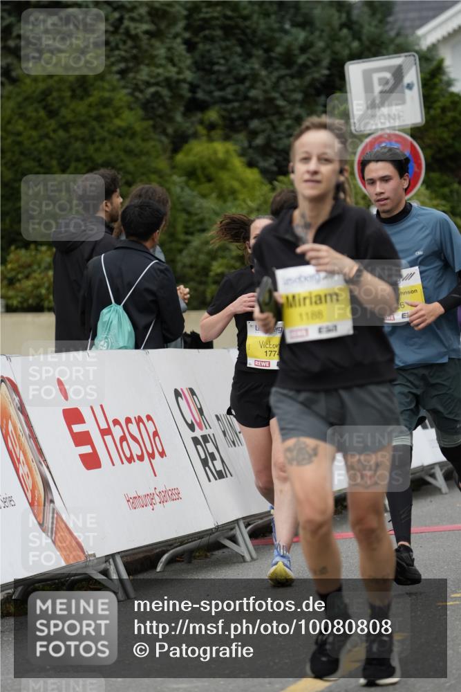 30.08.2026 - Blankeneser Heldenlauf Patografie http://msf.ph/oto/10080808 30.08.2026 09:43:30 Ziel 1174, 1188, 1360, 1361, 1526, 1661, 1774 meine-sportfotos.de