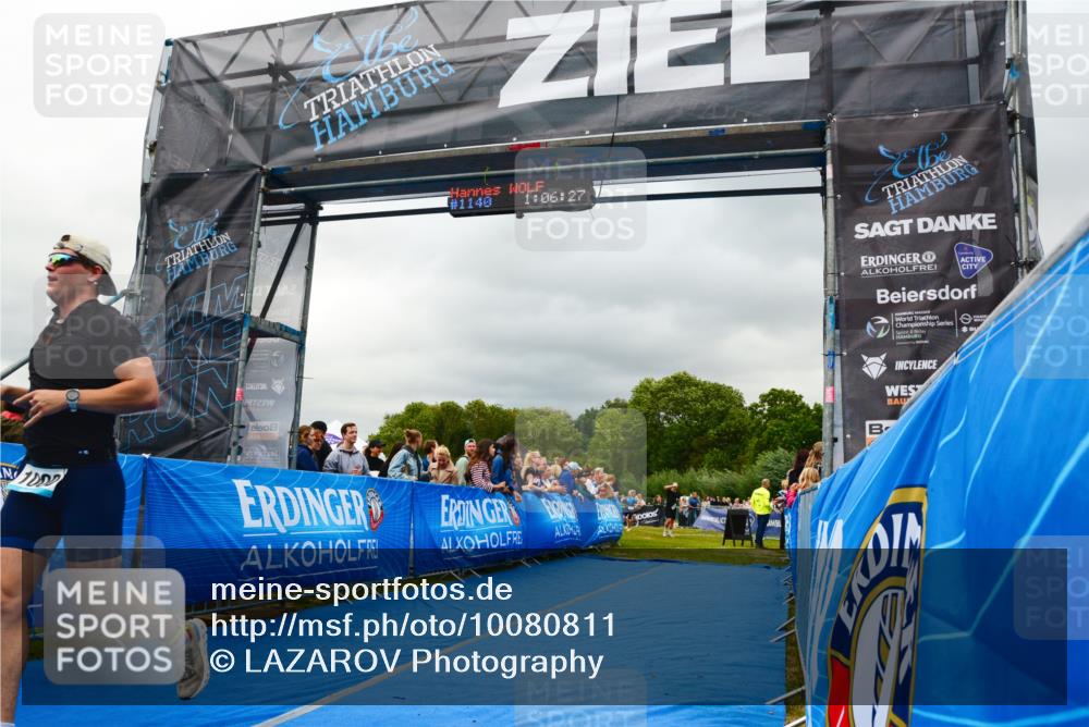 30.08.2026 - Elbe Triathlon Hamburg LAZAROV Photography http://msf.ph/oto/10080811 30.08.2026 11:16:36 Ziel 1000 meine-sportfotos.de