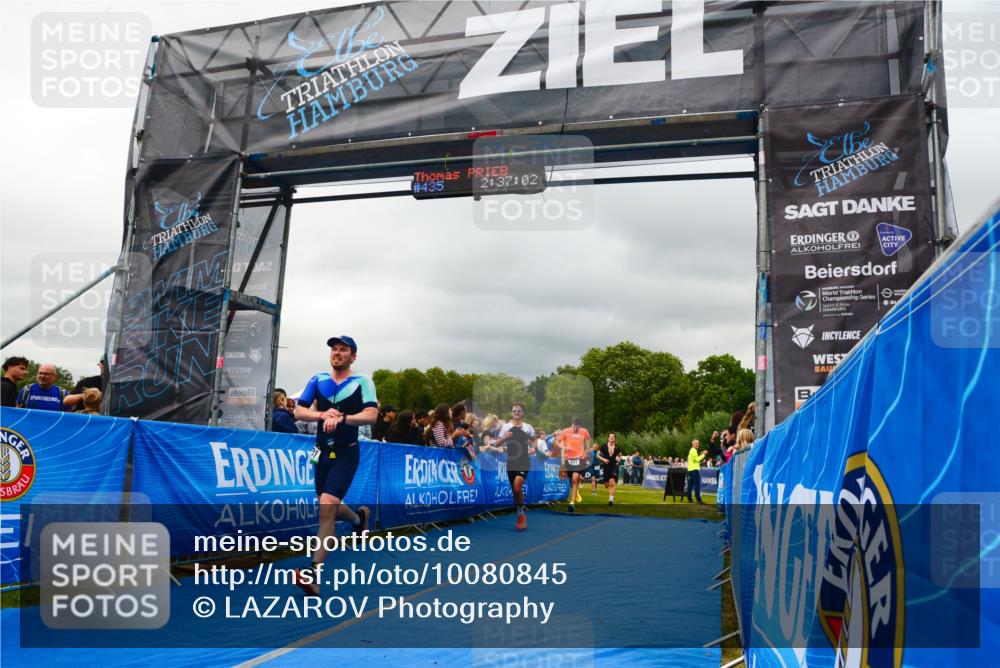 30.08.2026 - Elbe Triathlon Hamburg LAZAROV Photography http://msf.ph/oto/10080845 30.08.2026 11:17:07 Ziel 451, 526, 631, 1004, 1028 meine-sportfotos.de