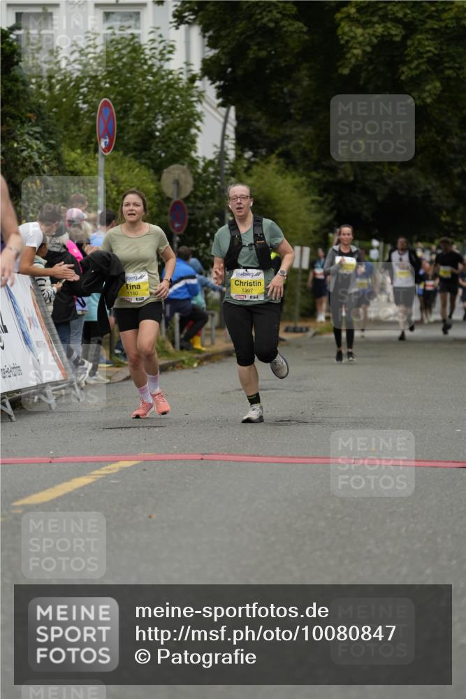 30.08.2026 - Blankeneser Heldenlauf Patografie http://msf.ph/oto/10080847 30.08.2026 09:43:48 Ziel 1061, 1150, 1381, 1397, 1461 meine-sportfotos.de