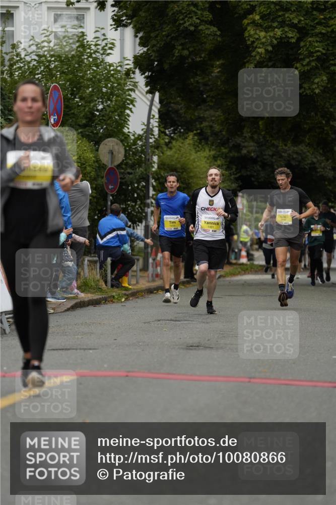 30.08.2026 - Blankeneser Heldenlauf Patografie http://msf.ph/oto/10080866 30.08.2026 09:43:58 Ziel 1150, 1202, 1491, 1513 meine-sportfotos.de