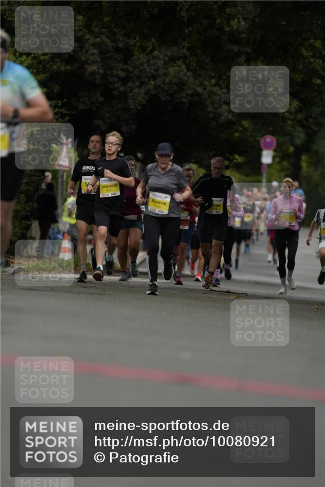 30.08.2026 - Blankeneser Heldenlauf Patografie http://msf.ph/oto/10080921 30.08.2026 09:44:29 Ziel 1216, 1475, 1497, 1625, 1759 meine-sportfotos.de