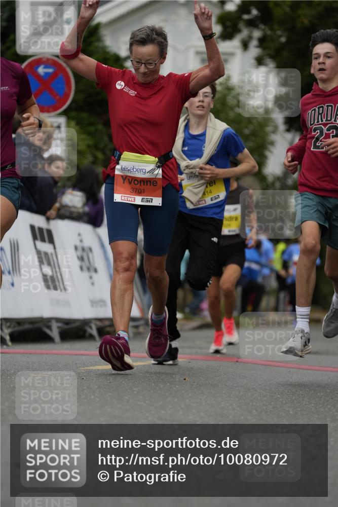 30.08.2026 - Blankeneser Heldenlauf Patografie http://msf.ph/oto/10080972 30.08.2026 09:44:49 Ziel 1026, 1109, 1131, 1139, 1319, 1414, 1478, 1581, 1806, 1807, 3539, 3701 meine-sportfotos.de