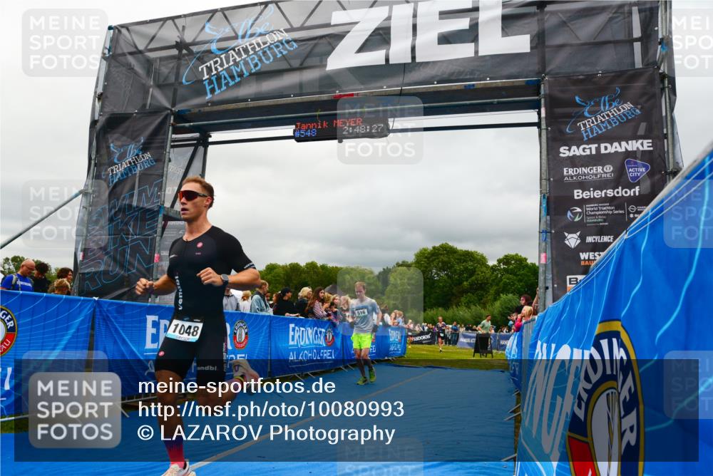 30.08.2026 - Elbe Triathlon Hamburg LAZAROV Photography http://msf.ph/oto/10080993 30.08.2026 11:18:37 Ziel 516, 1048, 1076 meine-sportfotos.de